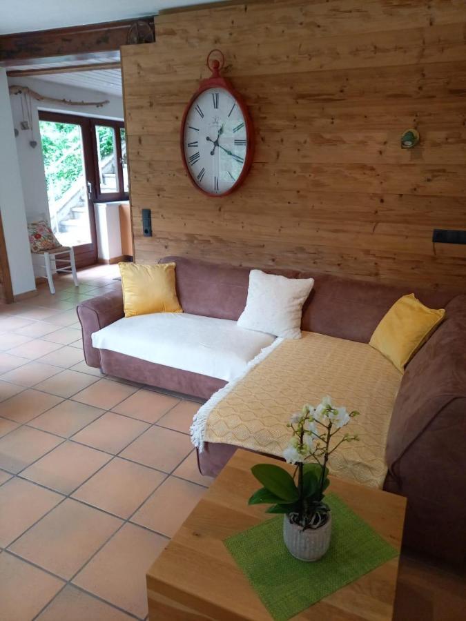 Aparthaus Am Walde & Appartement Sonnenseite Bartholomaeberg Ngoại thất bức ảnh